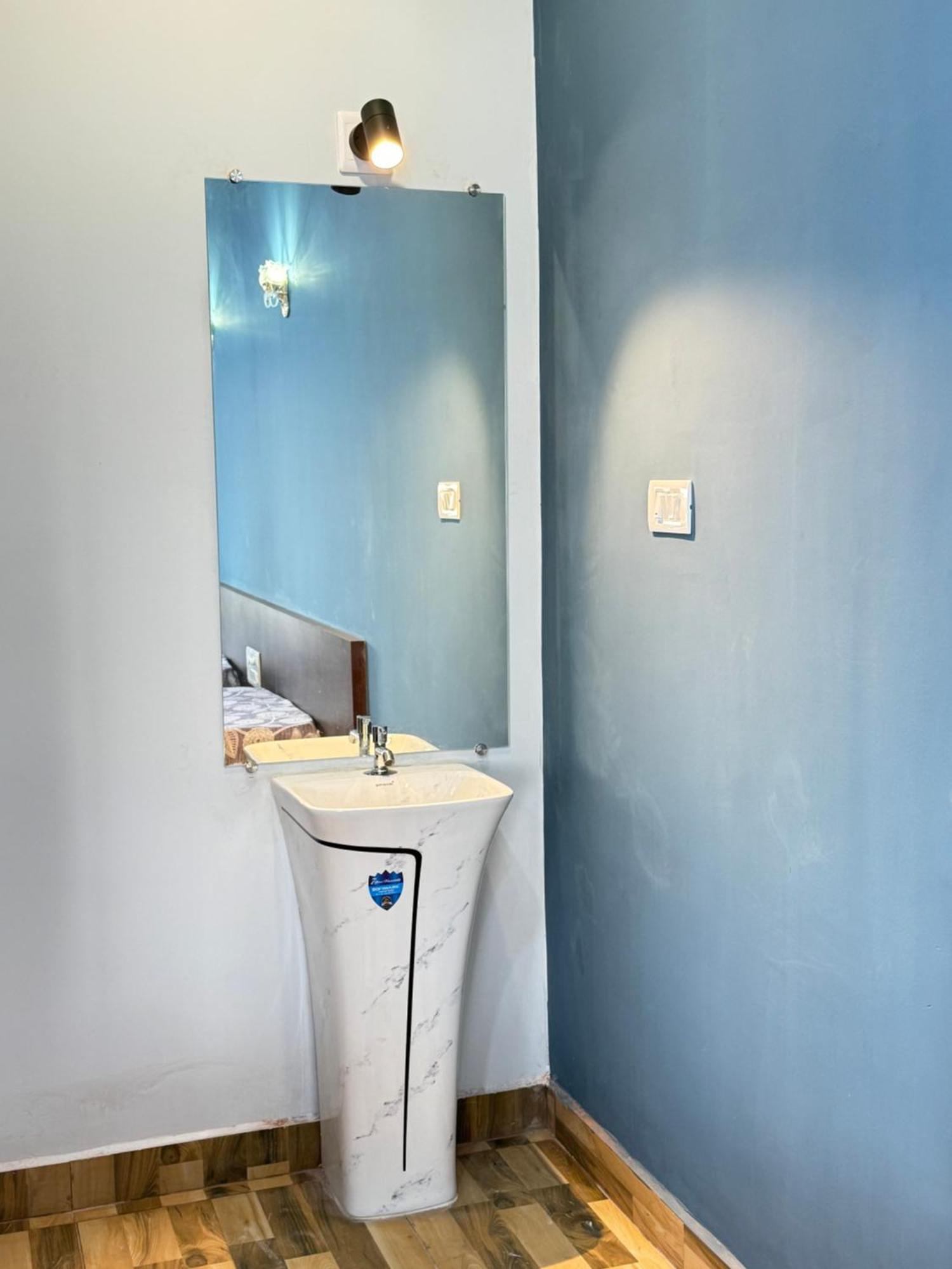 The Glasswater By The Backwater Homestay Kalyānpur Εξωτερικό φωτογραφία