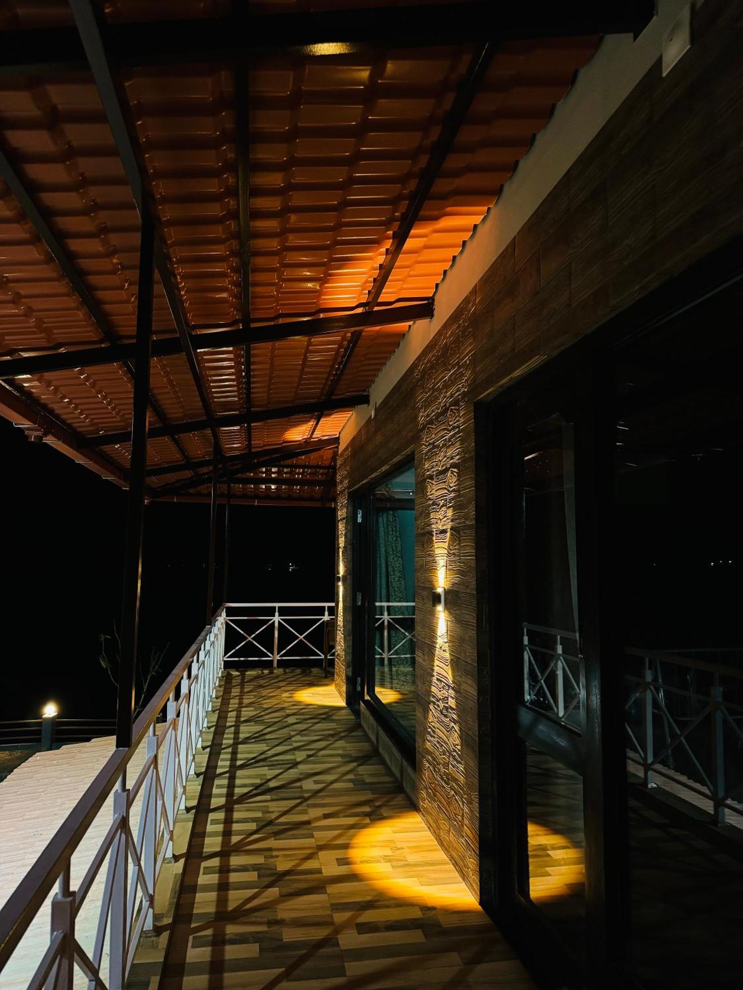 The Glasswater By The Backwater Homestay Kalyānpur Εξωτερικό φωτογραφία